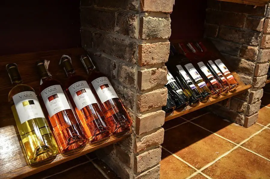 Wine storage ideas in wine cellars