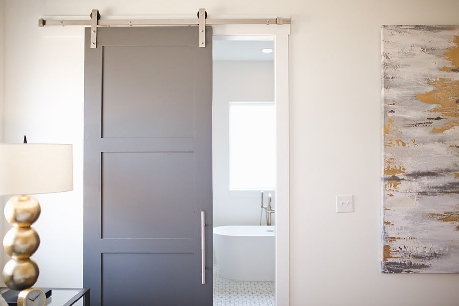 16 Creative Bathroom Door Ideas That Will Revamp Your Decor