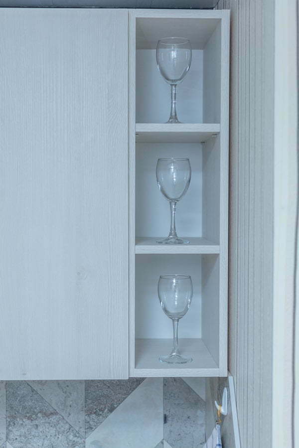 In-cabinet Wine Rack