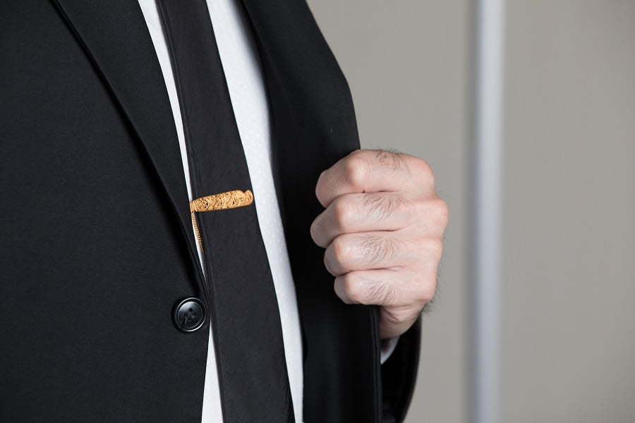 tie pin