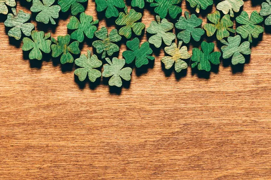 Wooden green shamrocks