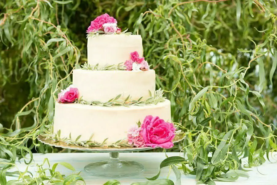 floral wedding cake