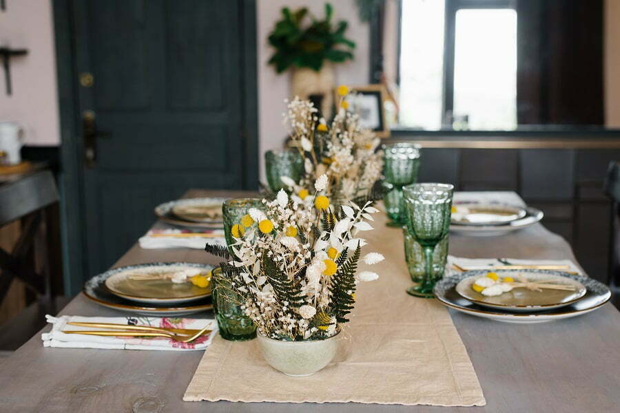 dining table flowers