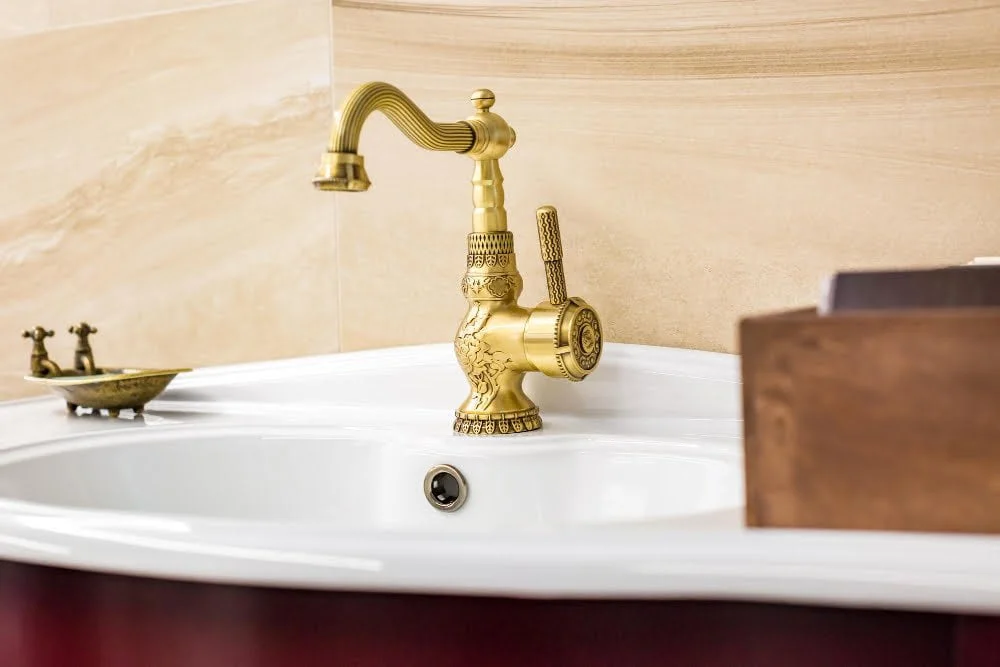 Vintage Sink Fixtures