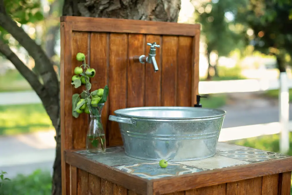 Outdoor Sink and Vanity