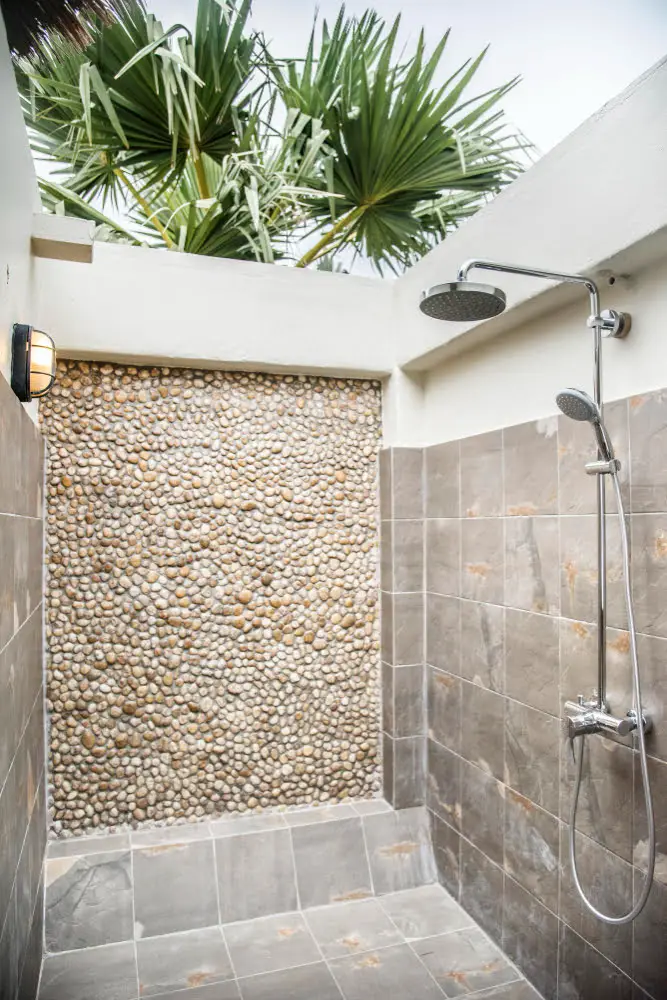 Stone-walled Shower