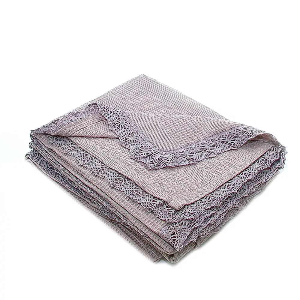 Lace-trimmed Towels
