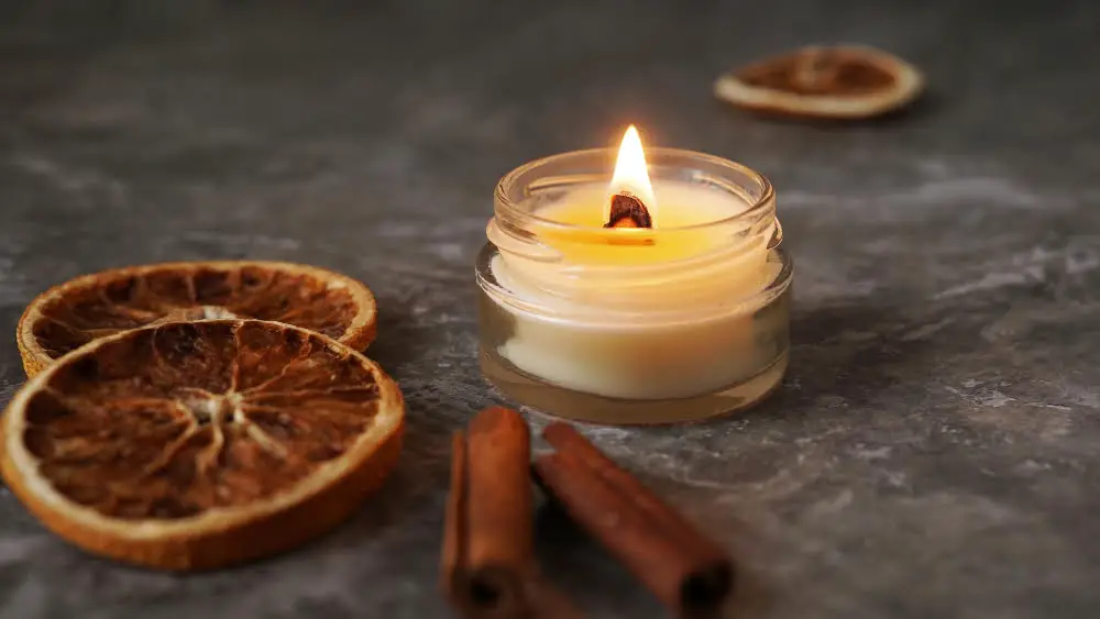 cinnamon scented candles