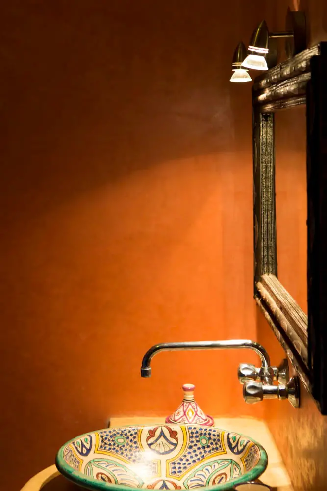 moroccan inspired decor bathroom