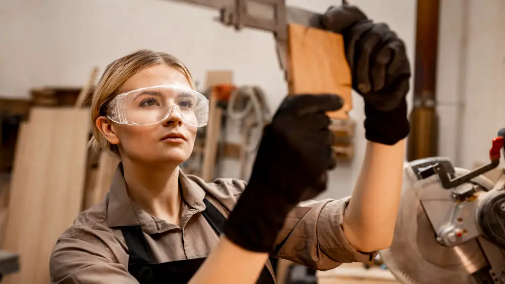 Wear Protective Eyewear When Using Power Tools or Saws