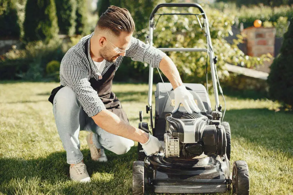 Learn about the Different Types of Lawn Mowers