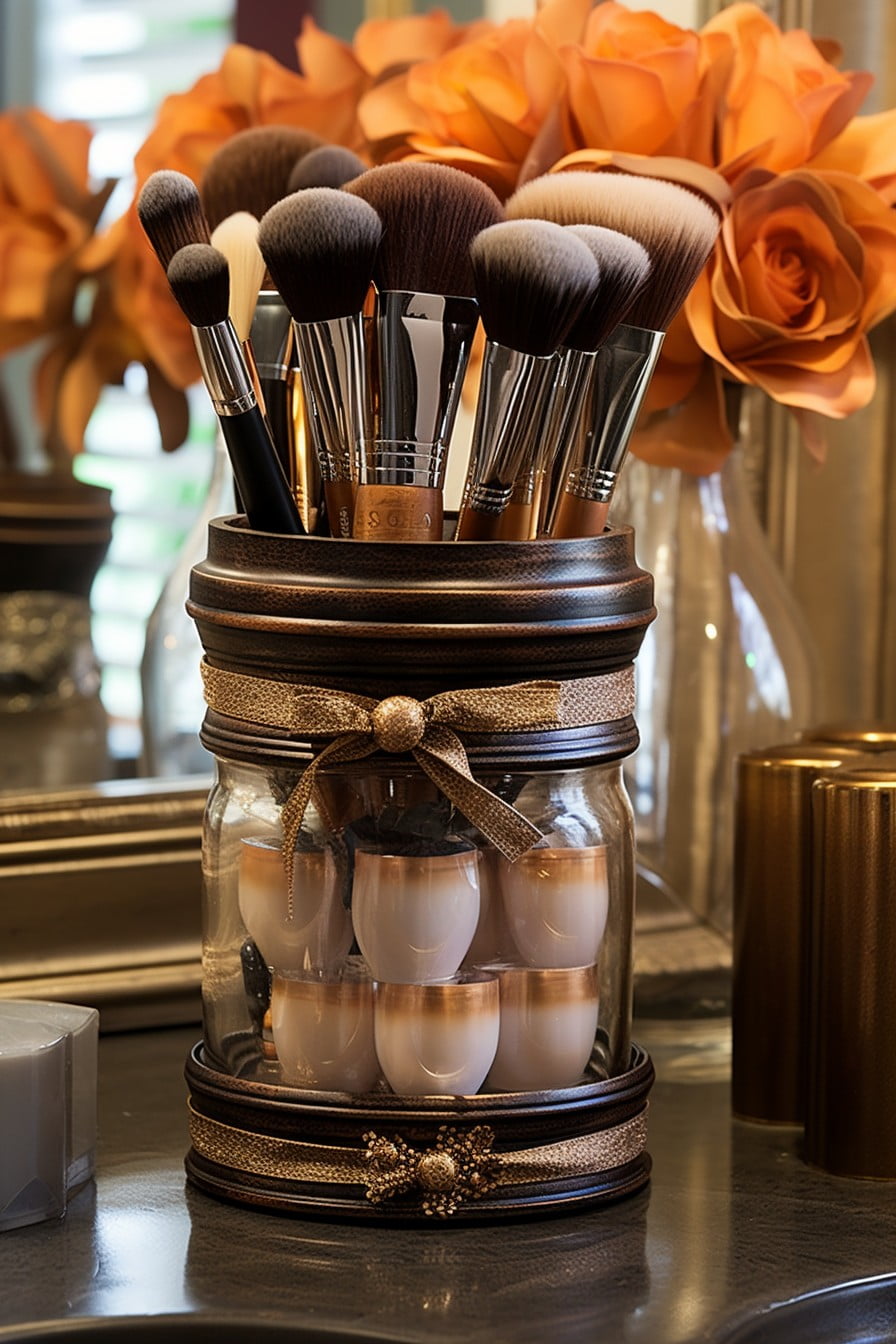 makeup brushes holder