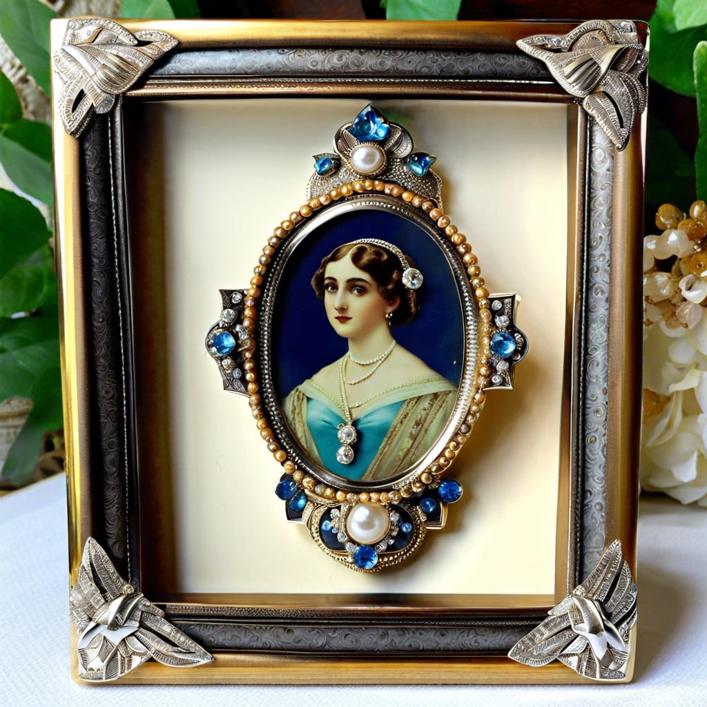 antique jewelry keepsake frame
